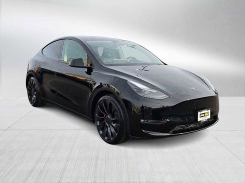 Used 2022 Tesla Model Y Performance image 2