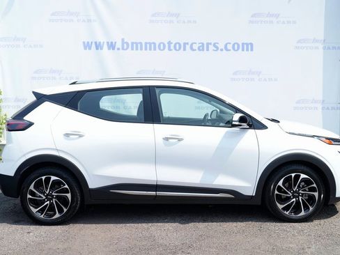 Used 2022 Chevrolet Bolt EUV Premier image 7