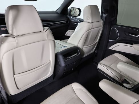 Used 2021 Cadillac Escalade Sport w/ LPO, ONYX Package AWD/4WD image 53