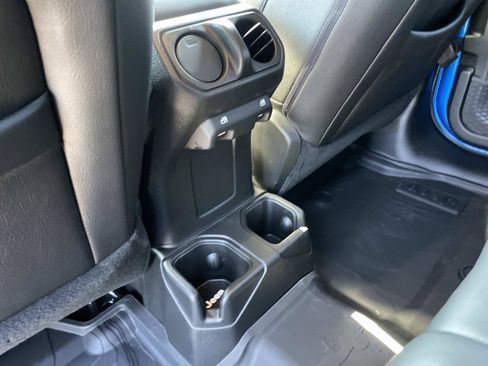 Used 2025 Jeep Wrangler Unlimited Sport AWD/4WD image 13