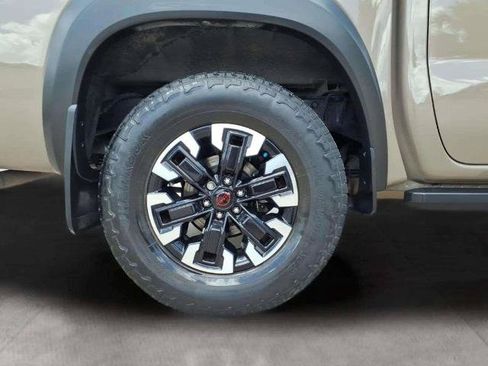 Certified 2024 Nissan Frontier PRO-4X w/ Off-Road Protection Package AWD/4WD image 17