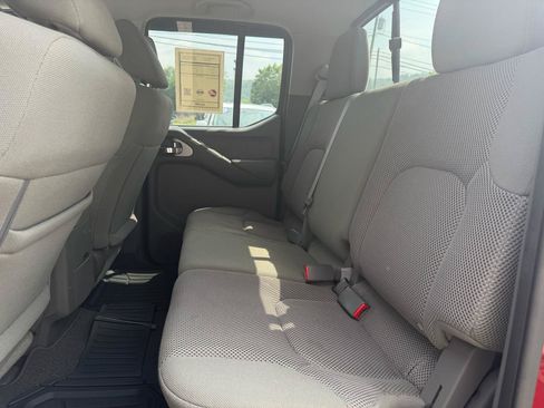 Used 2019 Nissan Frontier SV w/ Value Truck Package AWD/4WD image 17