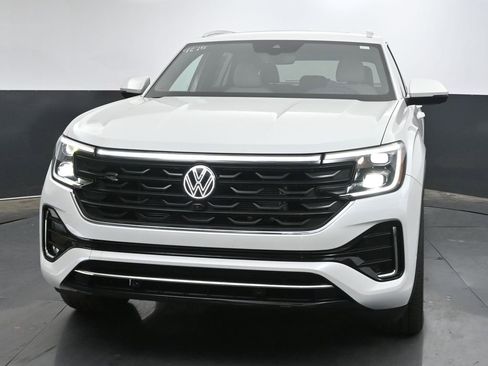 New 2026 Volkswagen Atlas Cross Sport SEL Premium R-Line AWD/4WD image 2