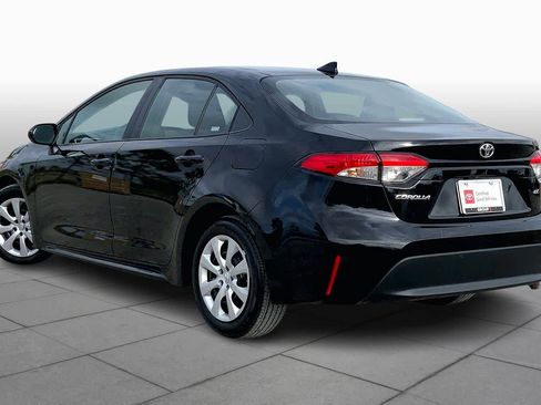 Used 2025 Toyota Corolla LE image 11