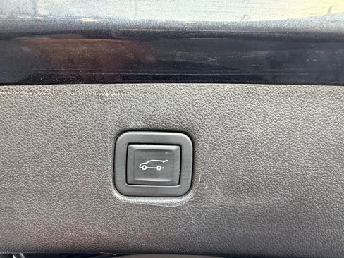 Used 2021 Chevrolet Blazer LT image 16