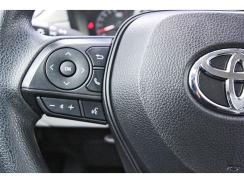 Used 2022 Toyota Corolla Cross L FWD image 19