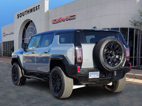 New 2025 GMC Hummer EV 2X image 4