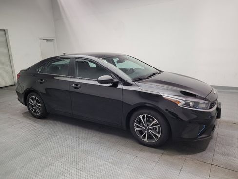 Used 2022 Kia Forte LXS FWD image 11
