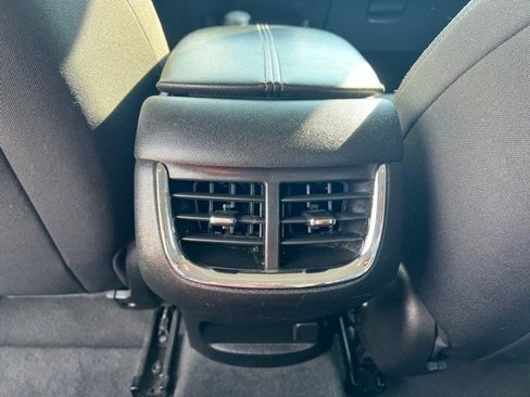 Used 2022 Chevrolet Malibu LT image 24