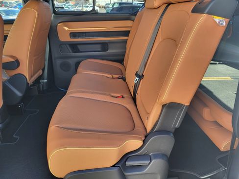 New 2025 Volkswagen ID. Buzz Pro S image 17