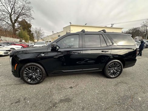 Used 2025 Cadillac Escalade Sport Platinum w/ LPO, ONYX Package image 6