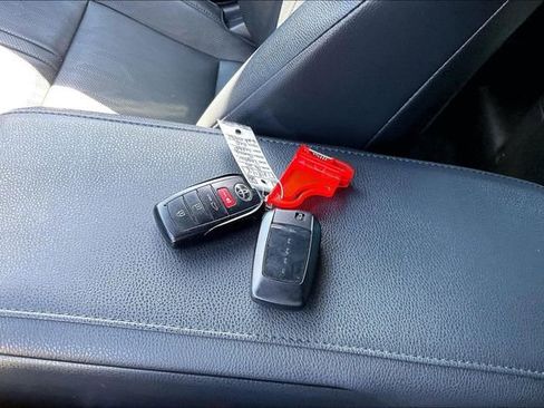 Used 2025 Toyota Camry XSE w/ Premium Plus Package image 11