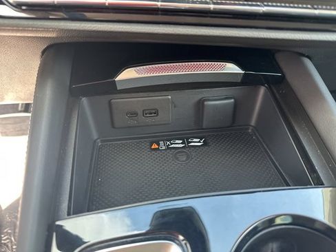 Used 2025 Buick Envision Sport Touring AWD/4WD image 30