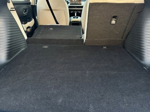 Used 2023 Honda HR-V LX image 16