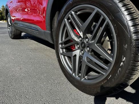Certified 2025 Ford Explorer ST-Line w/ ST-Line Street Pack image 11