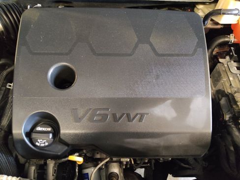 Used 2019 Chevrolet Traverse LS FWD image 30