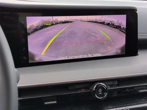 Used 2025 Nissan Murano SV image 13