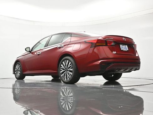 Certified 2024 Nissan Altima 2.5 SV FWD image 41