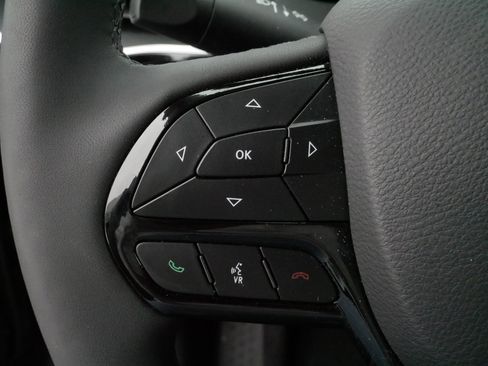 Certified 2023 Jeep Cherokee Altitude Lux image 26