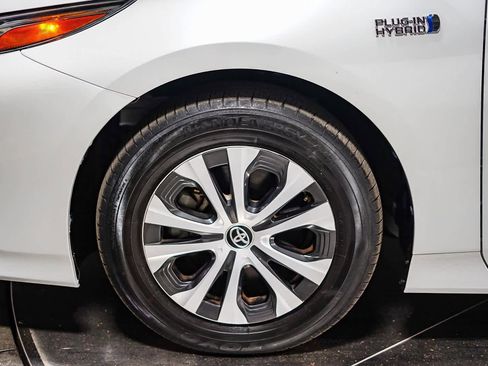 Certified 2022 Toyota Prius Prime XLE image 7