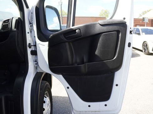 Used 2023 RAM ProMaster 2500 FWD image 25
