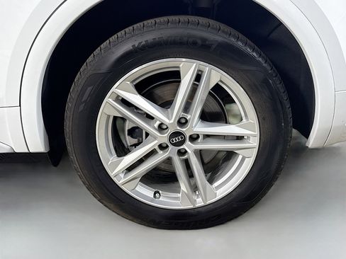 Used 2021 Audi Q5 e Premium Plus w/ Premium Plus Package AWD/4WD image 37