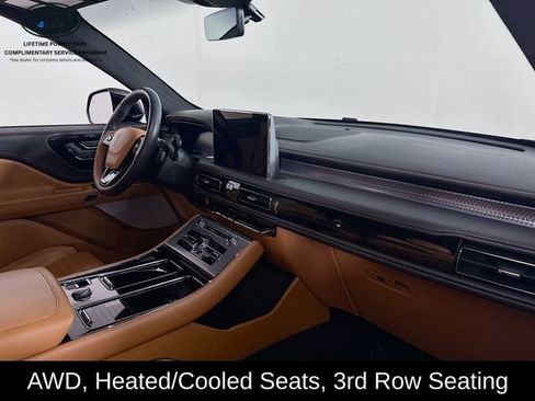 Used 2023 Lincoln Aviator Black Label w/ Dynamic Handling Package image 32