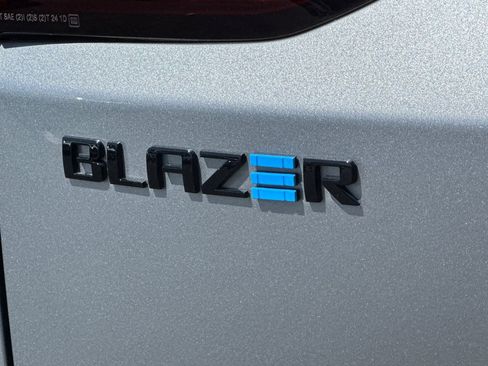 Used 2024 Chevrolet Blazer EV RS image 47
