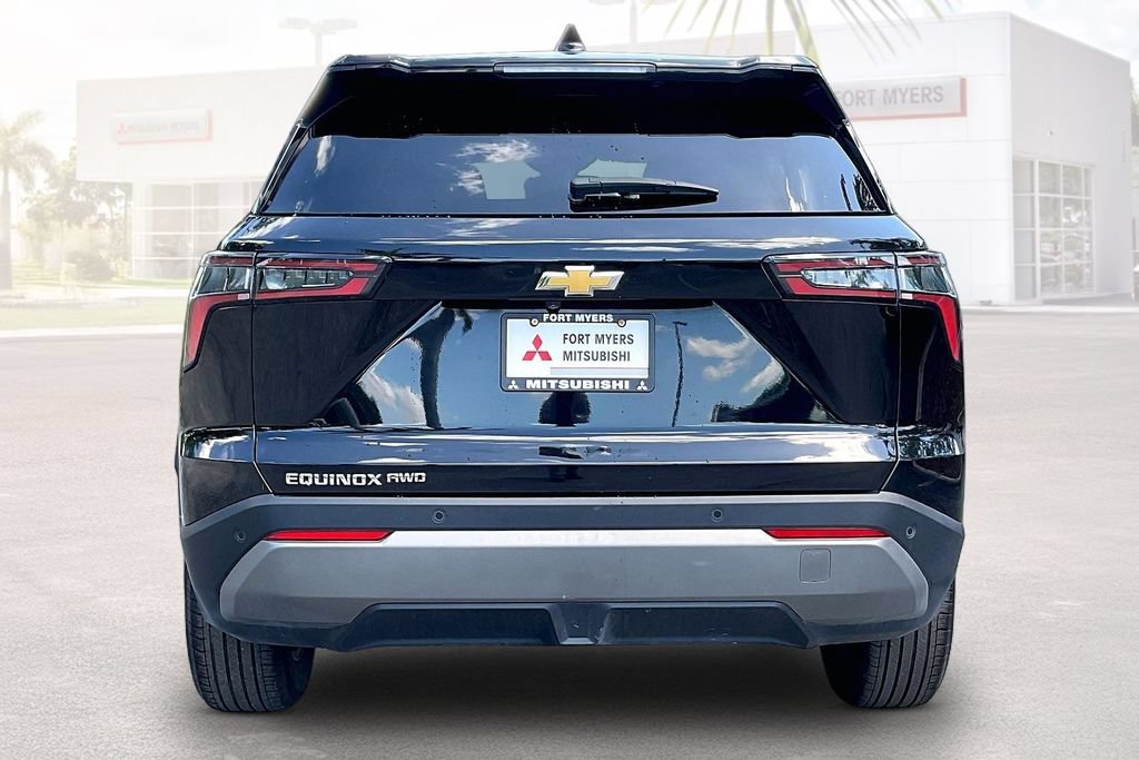 Used 2025 Chevrolet Equinox LT AWD/4WD image 16