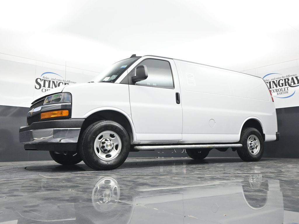 Used 2025 Chevrolet Express 2500 w/ Driver Convenience Package RWD image 28