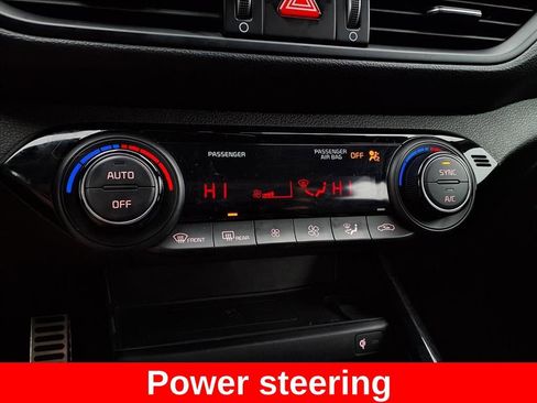 Used 2023 Kia Forte GT-Line w/ GT-Line Premium Package image 13