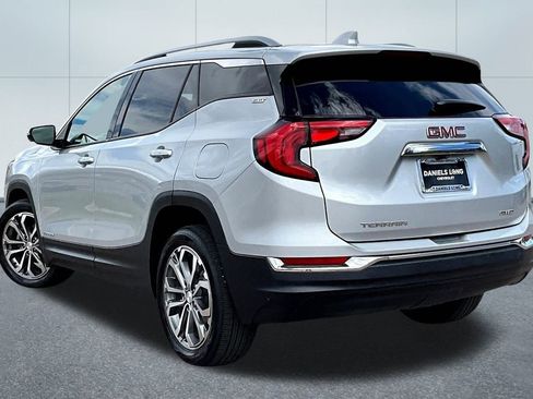 Used 2020 GMC Terrain SLT image 12