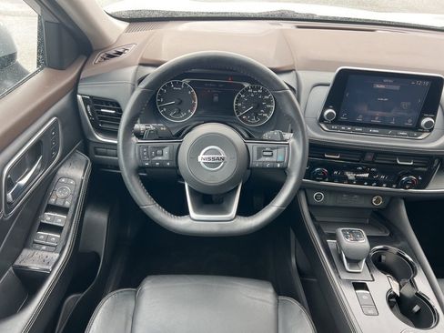 Used 2021 Nissan Rogue SL image 23