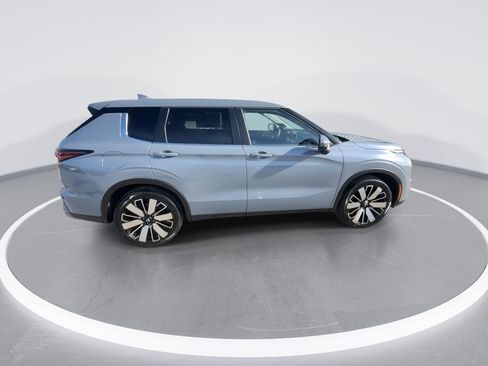 New 2026 Mitsubishi Outlander SE AWD/4WD image 9