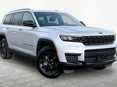 Used 2024 Jeep Grand Cherokee L Laredo