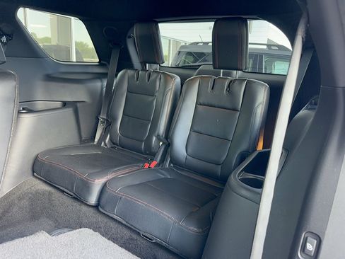 Used 2016 Ford Explorer Sport w/ Equipment Group 401A AWD/4WD image 13