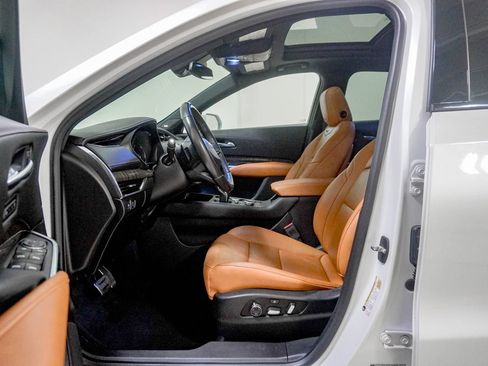 Used 2019 Cadillac XT4 Sport AWD/4WD image 19