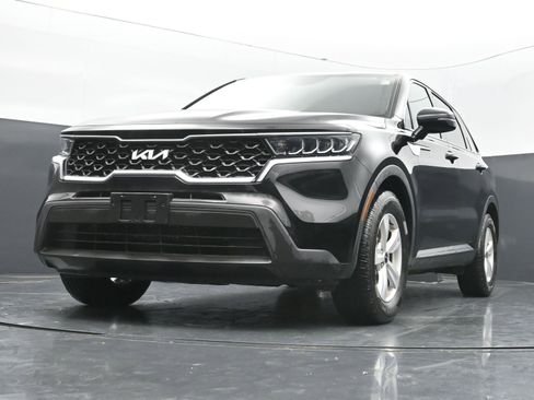 Used 2023 Kia Sorento LX FWD image 36