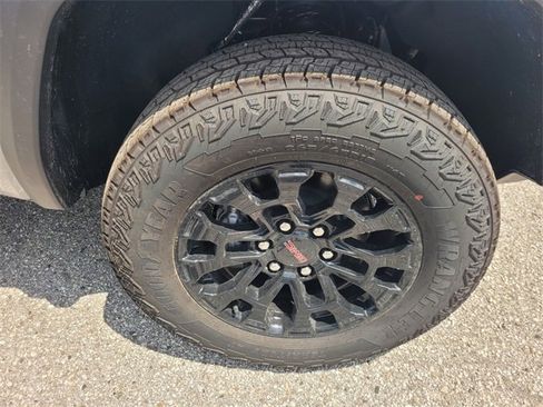 New 2026 GMC Canyon Elevation image 14