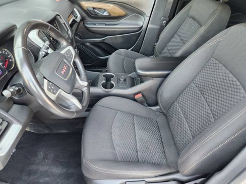 Used 2021 GMC Terrain SLE FWD image 8