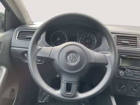 Used 2014 Volkswagen Jetta SE FWD image 24