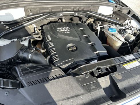 Used 2017 Audi Q5 2.0T Premium w/ Audi MMI Navigation Plus image 27