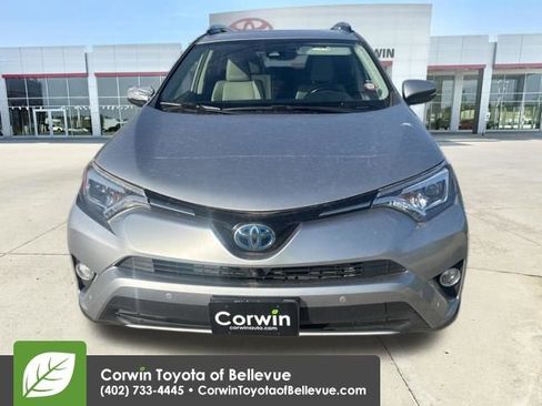 Used 2018 Toyota RAV4 Limited w/ Advanced Technology Package AWD/4WD image 37