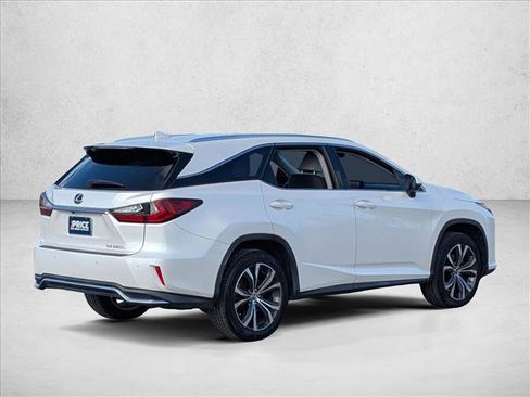 Used 2018 Lexus RX 350L w/ Premium Package image 5