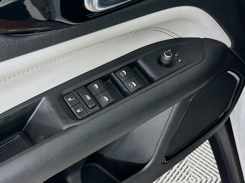 Certified 2022 Jeep Compass Limited AWD/4WD image 26