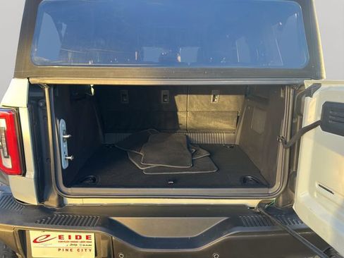 Used 2023 Ford Bronco Badlands w/ Sasquatch Package image 24