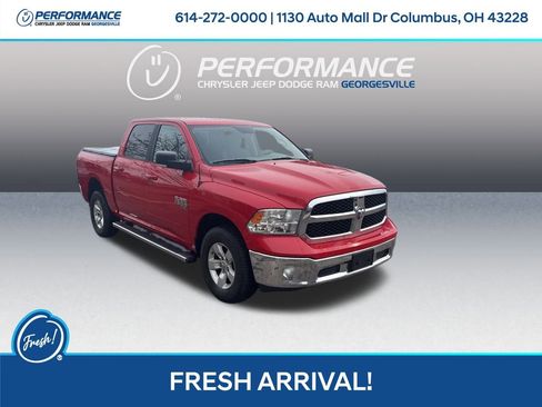 Used 2019 RAM 1500 Classic SLT w/ Luxury Group image 1