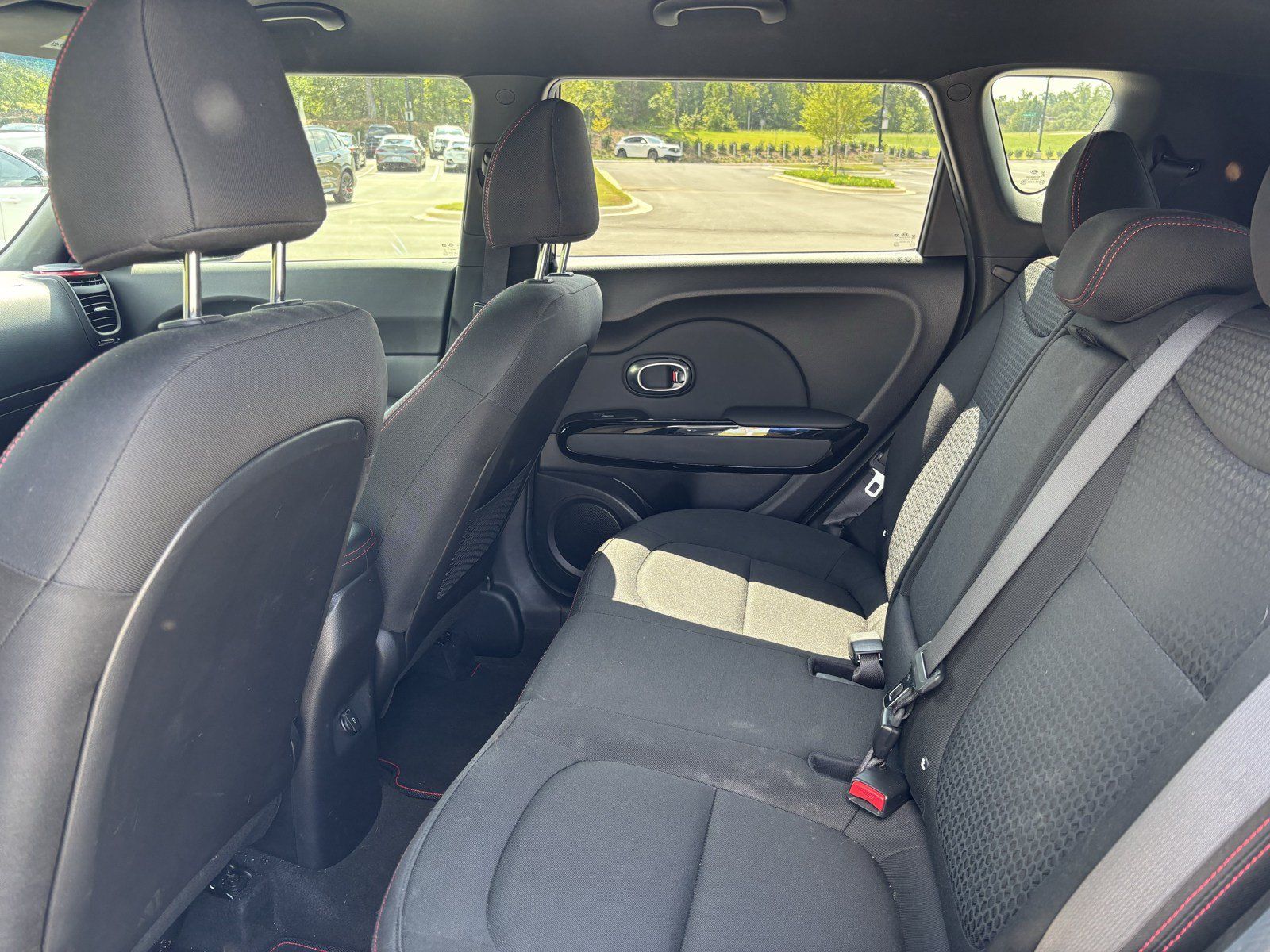 Used 2018 Kia Soul + FWD image 18