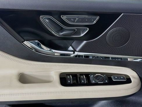 New 2026 Lincoln Corsair Premiere FWD image 19