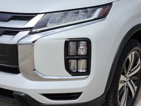Used 2020 Mitsubishi Outlander Sport ES FWD image 10